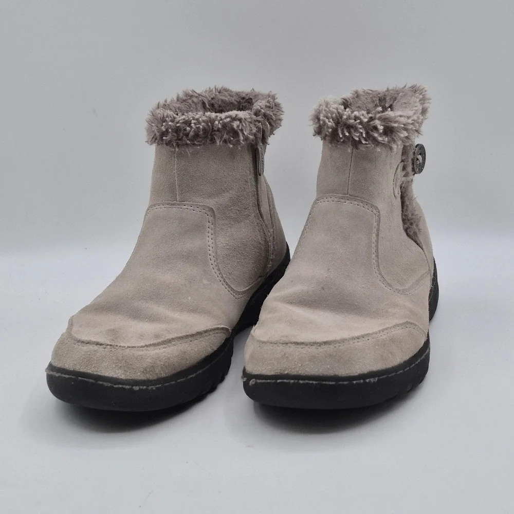Khombu Snow Boots Womens Size 6 Beige Suede Faux Fur Ankle Zip Winter‎ Warm
